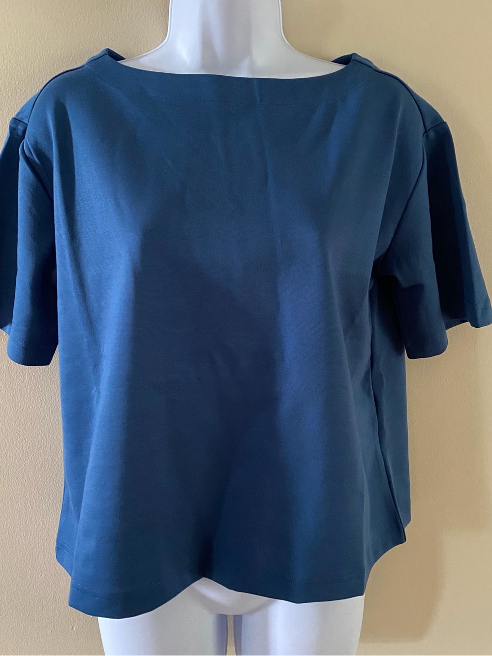 Lands’ End Women’s XS Evening Blue Boat Neck Top Stretch Knit Short Sleeve NWT